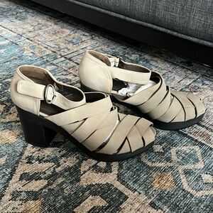 Coclico - Short Heel Sandal